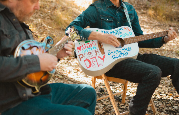  20241101_Play-Music-On-The-Porch-Day-03 